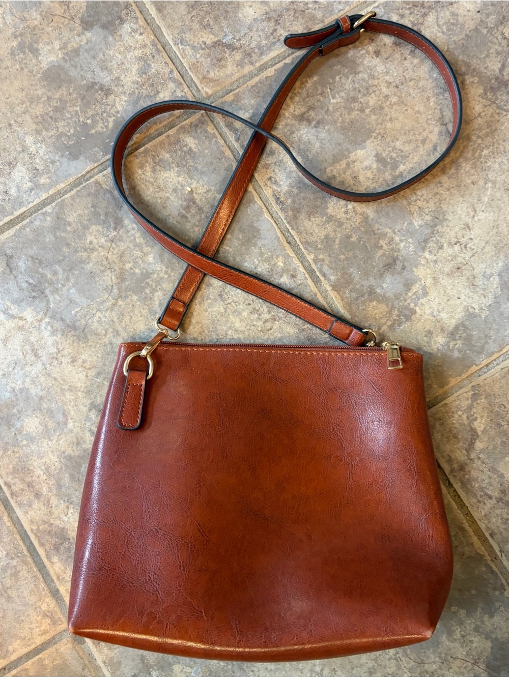 Classic Brown Leather Crossbody Bag - Women faux leather multi compartments VGC